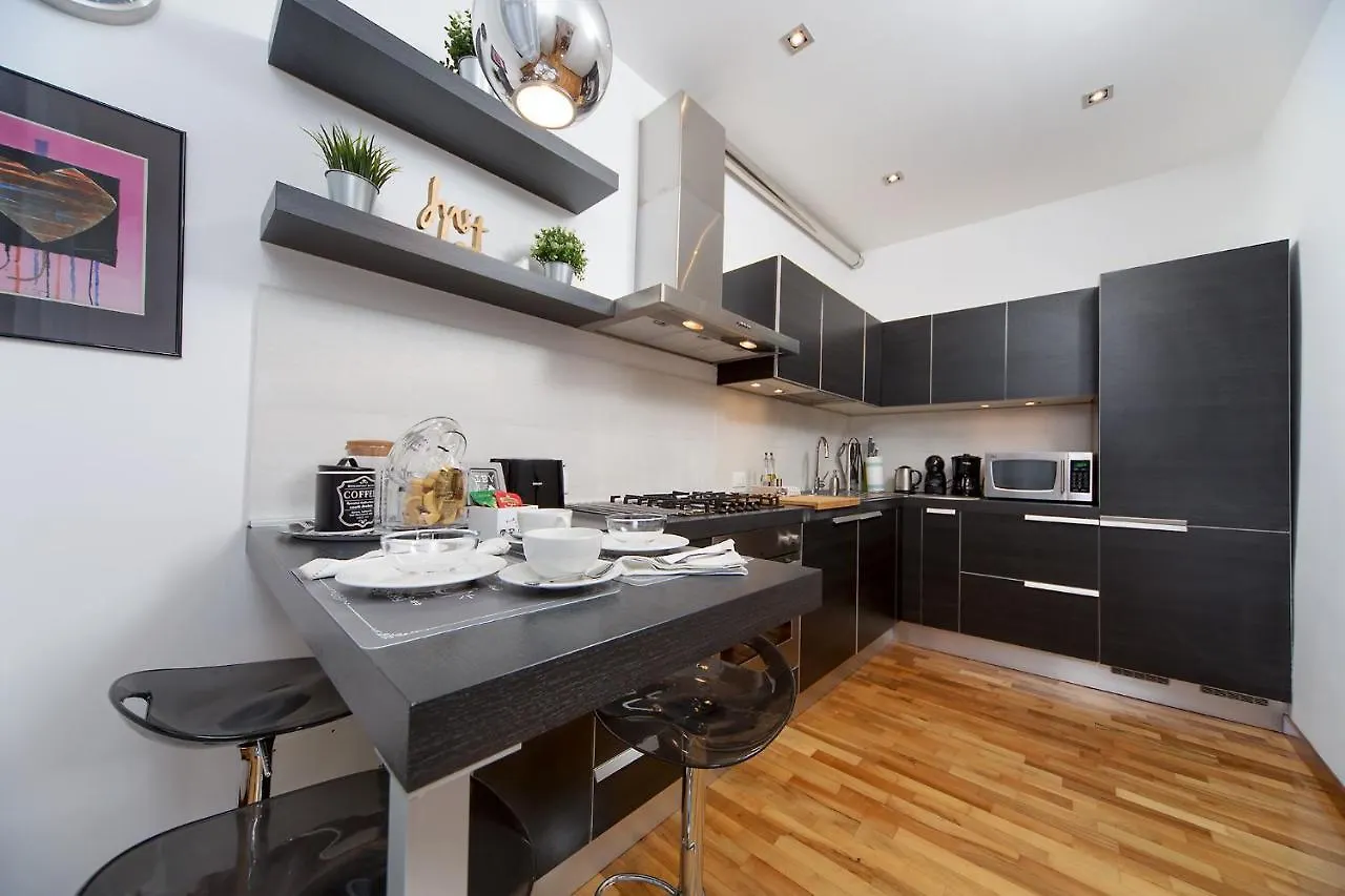 Suite Veronica & Maison Laguna Venice 0*,