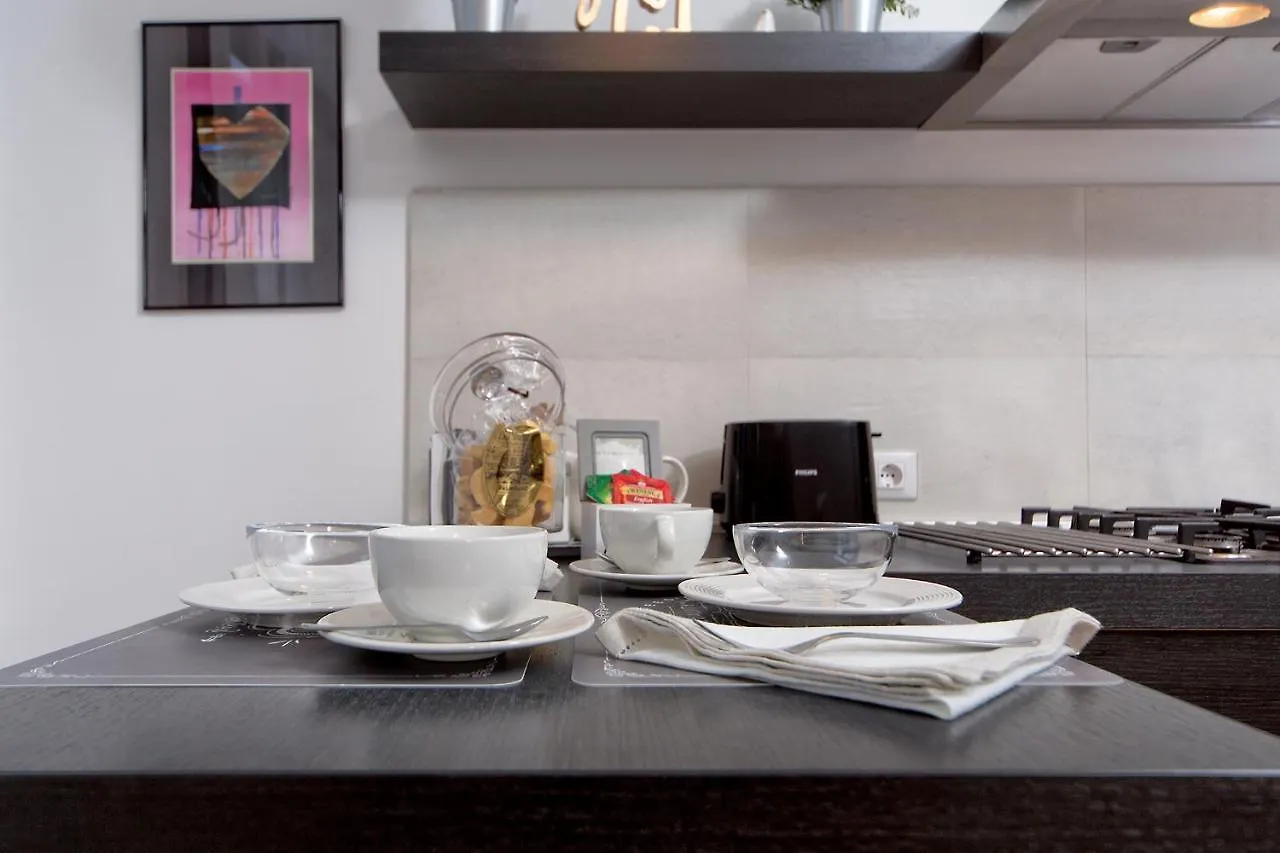 Suite Veronica & Maison Laguna Venice Italy