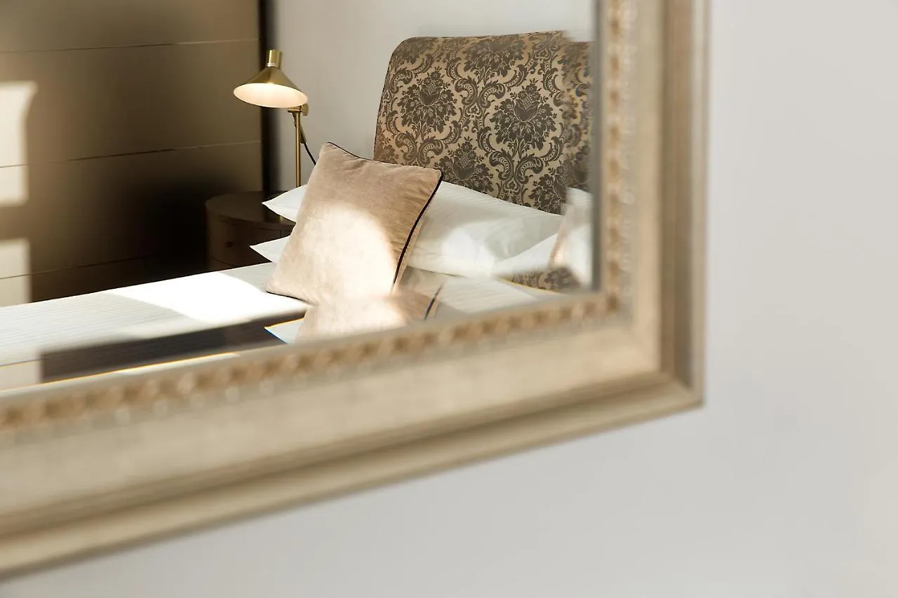 Suite Veronica & Maison Laguna Venice 0*,  Italy