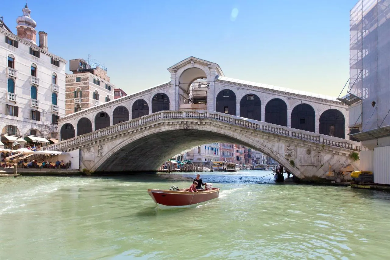 Suite Veronica & Maison Laguna Venice 0*,  Italy